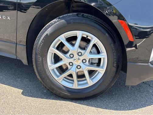 Mosaic Black Metallic 2023 Chevrolet Equinox 1LT