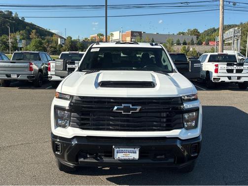 2026 Chevrolet Silverado 2500 Custom