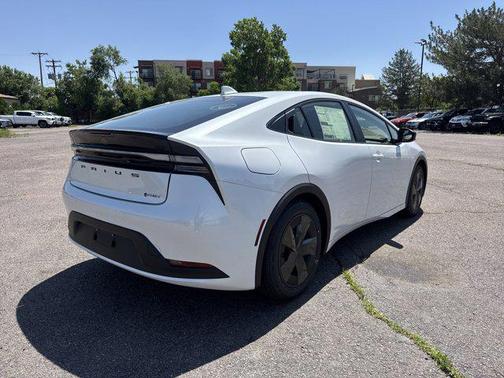 2025 Toyota Prius L