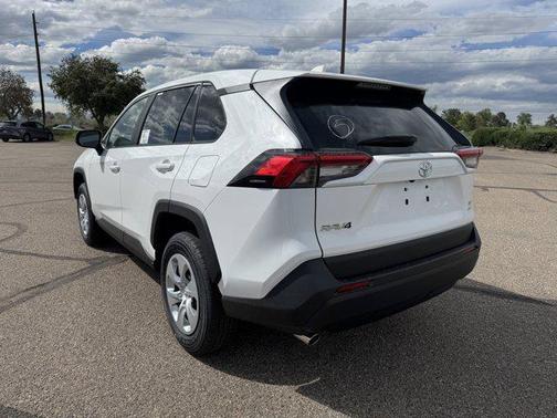 2025 Toyota RAV4 LE