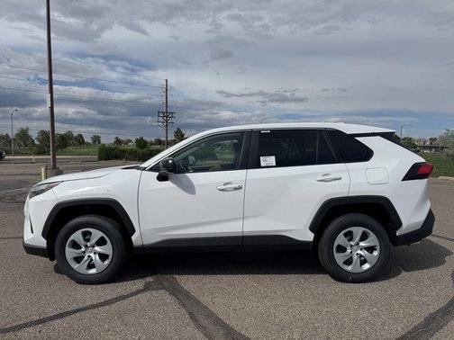 2025 Toyota RAV4 LE