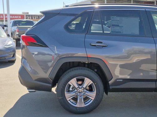 2025 Toyota RAV4 Hybrid SE