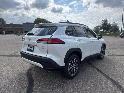 2025 Toyota Corolla Cross XLE