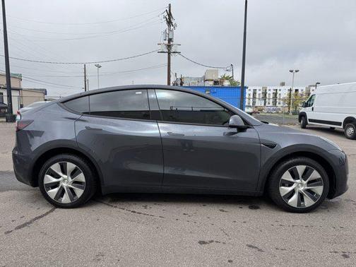 2023 Tesla Model Y Long Range Dual Motor All-Wheel Drive