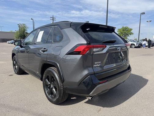 2019 Toyota RAV4 Hybrid SE
