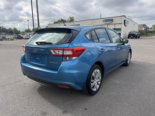 2019 Subaru Impreza 2.0i