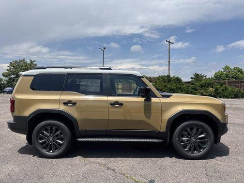 2025 Toyota Land Cruiser Base