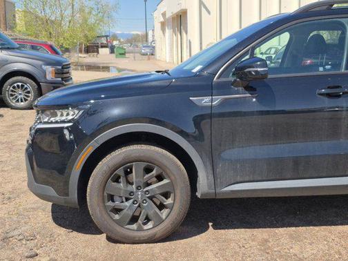 2023 Kia Sorento S