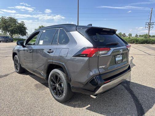 2025 Toyota RAV4 Hybrid SE