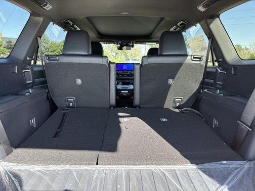 2025 Toyota Grand Highlander Hybrid Limited MAX