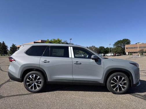 2025 Toyota Grand Highlander Hybrid Limited MAX