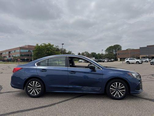 2019 Subaru Legacy Base