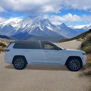 2022 Jeep Grand Cherokee L Summit Reserve