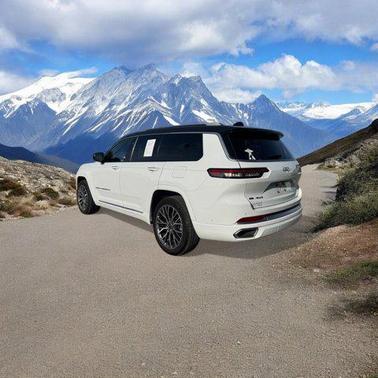 2022 Jeep Grand Cherokee L Summit Reserve