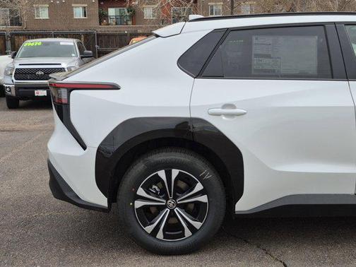 2025 Toyota bZ4X XLE