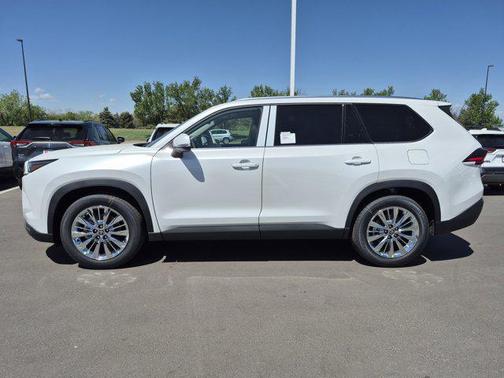 2025 Toyota Grand Highlander Hybrid XLE