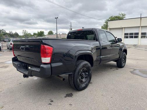 2017 Toyota Tacoma SR