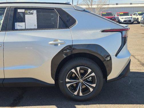 2025 Toyota bZ4X XLE