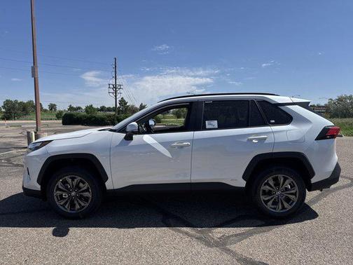 2025 Toyota RAV4 Hybrid XLE Premium