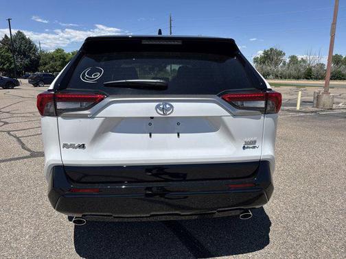 2025 Toyota RAV4 Hybrid SE