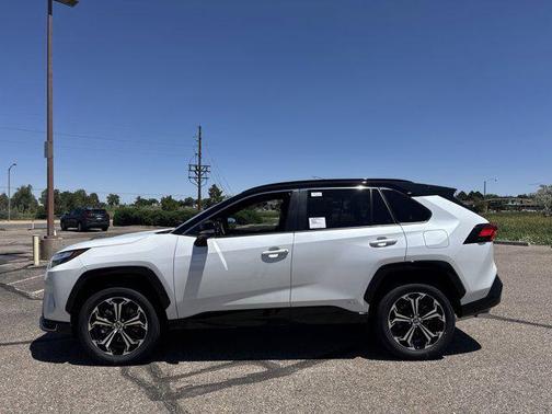 2025 Toyota RAV4 Hybrid SE