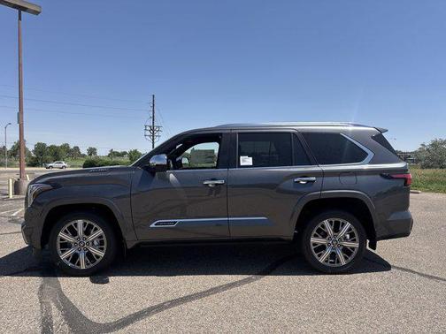 2025 Toyota Sequoia Base