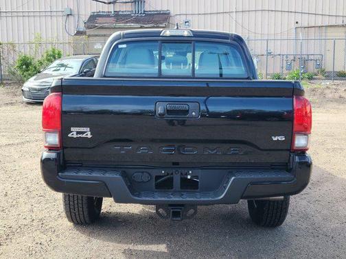 2018 Toyota Tacoma SR