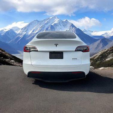 2023 Tesla Model Y Long Range Dual Motor All-Wheel Drive