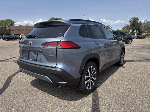 2025 Toyota Corolla Cross XLE