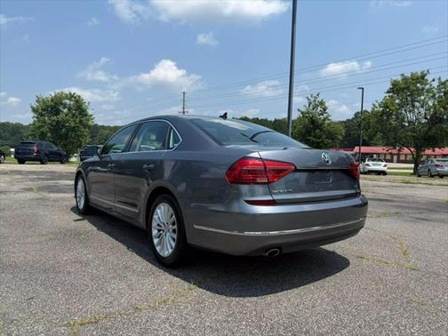 2016 Volkswagen Passat 1.8T SE