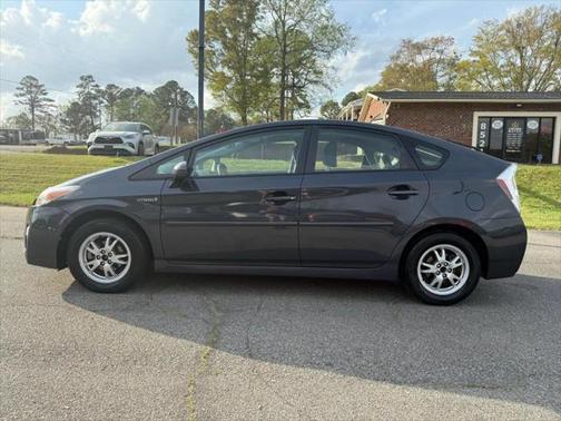 2010 Toyota Prius III