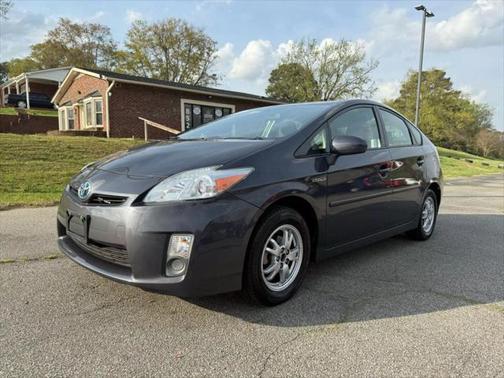 2010 Toyota Prius III