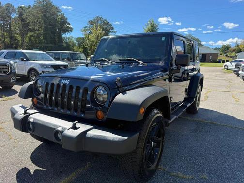 True Blue Pearlcoat 2013 Jeep Wrangler Unlimited Sport