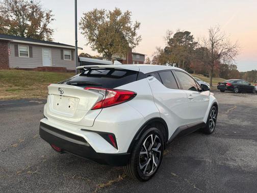 2018 Toyota C-HR XLE Premium