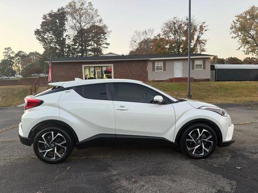 2018 Toyota C-HR XLE Premium