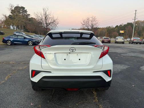 2018 Toyota C-HR XLE Premium