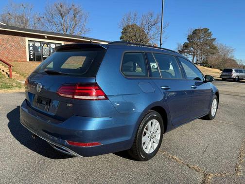 2018 Volkswagen Golf SportWagen TSI S