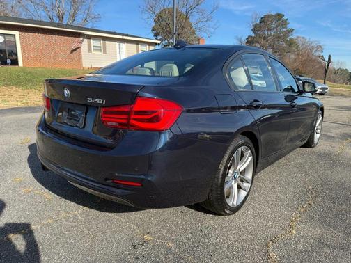 2016 BMW 328 328i Sedan 4D