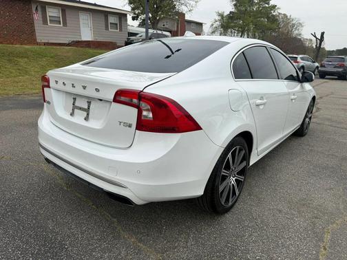 2018 Volvo S60 Inscription T5