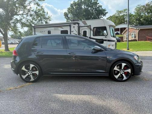 2016 Volkswagen Golf GTI 2.0T Autobahn w/Performance Package 4-Door