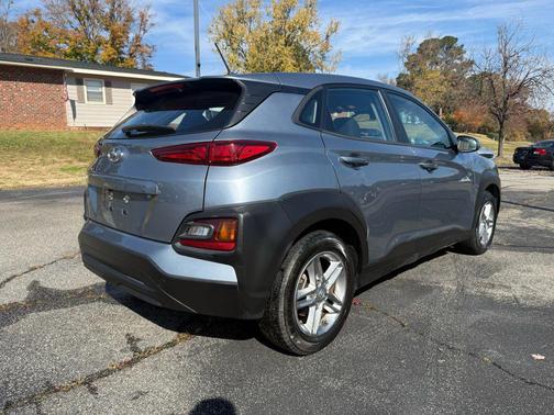 2021 Hyundai KONA SE