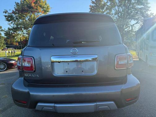 2017 Nissan Armada SV