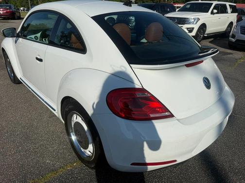 Pure White 2015 Volkswagen Beetle 1.8T