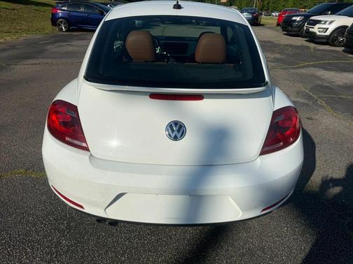 Pure White 2015 Volkswagen Beetle 1.8T