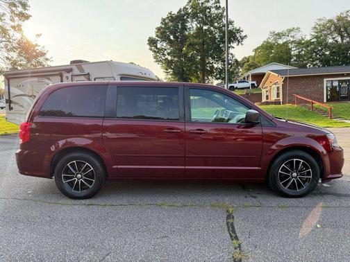 2017 Dodge Grand Caravan SE