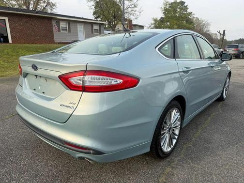 2014 Ford Fusion Hybrid SE