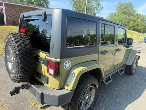 2013 Jeep Wrangler Unlimited Freedom Edition