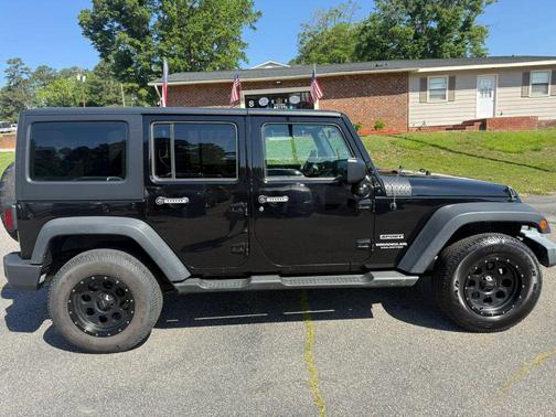 Black Clearcoat 2017 Jeep Wrangler Unlimited Sport