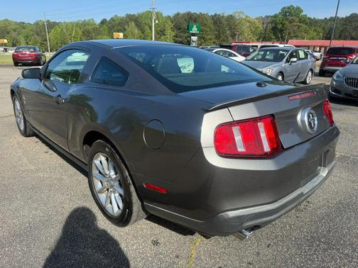 2011 Ford Mustang V6 Premium