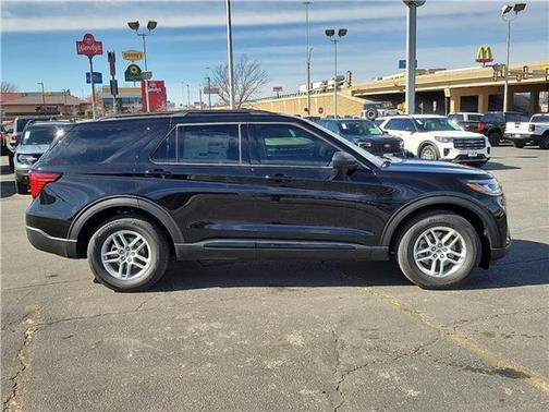 2026 Ford Explorer XLT